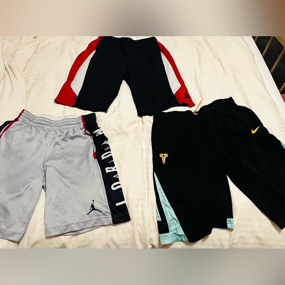 Mens basketball shorts